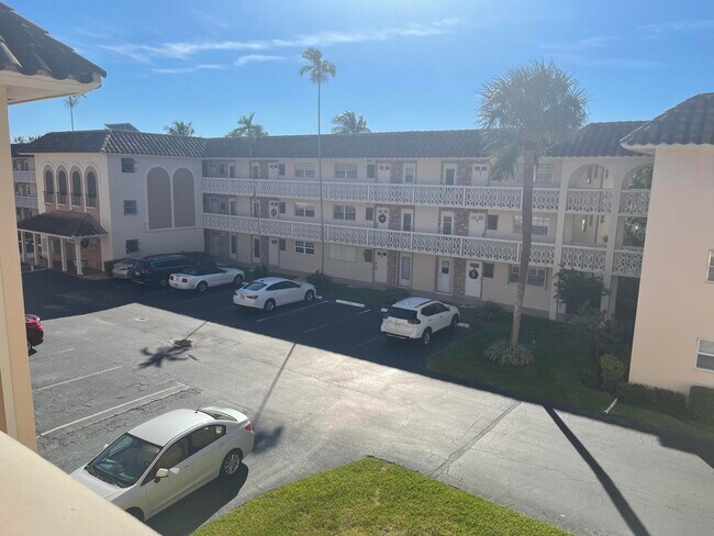 Foto del edificio - 400 NE 20th St