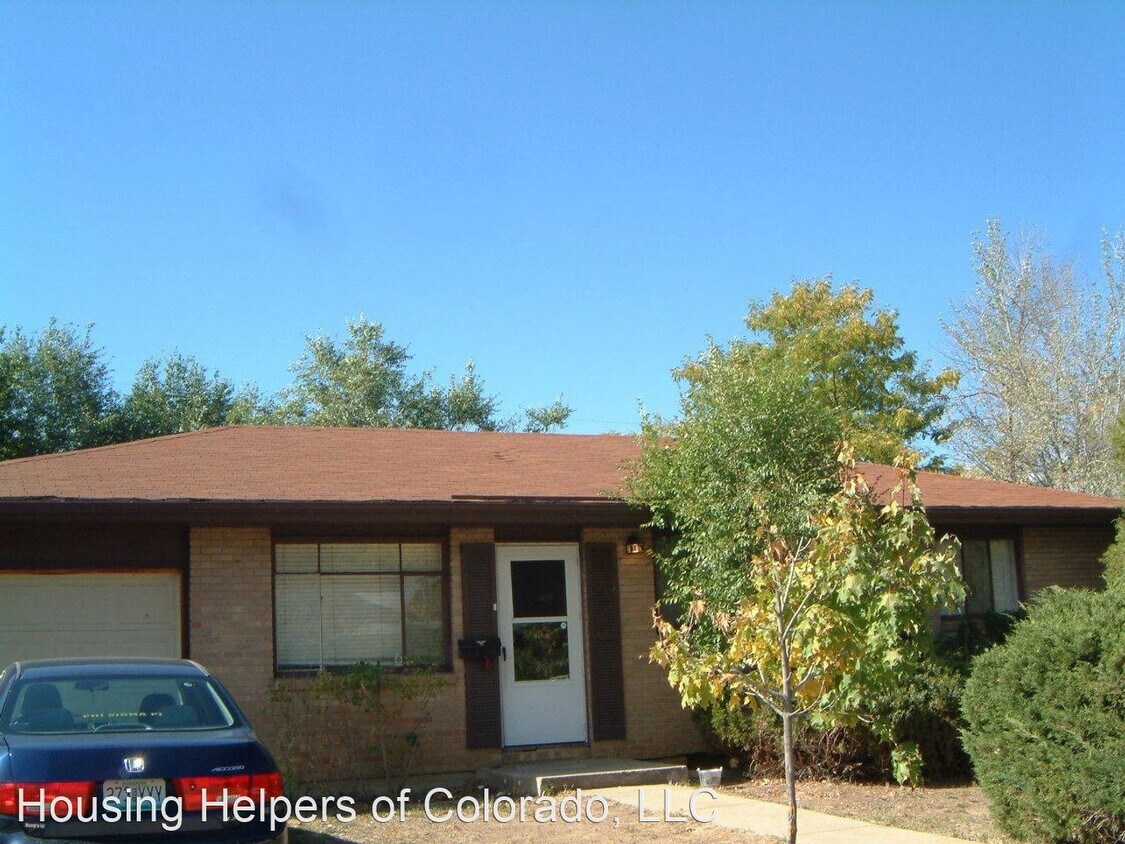 Primary Photo - 5 br, 2.5 bath House - 305 S 40th Street