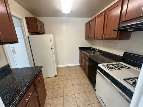 Interior Photo - Summit Hills
