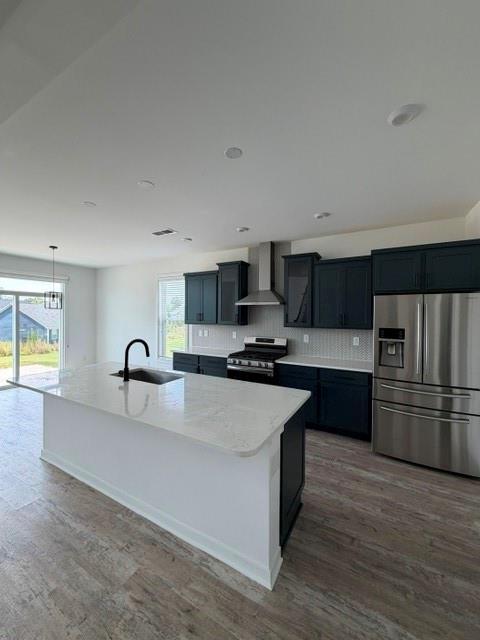 Foto del edificio - 48 Candlewood Ln