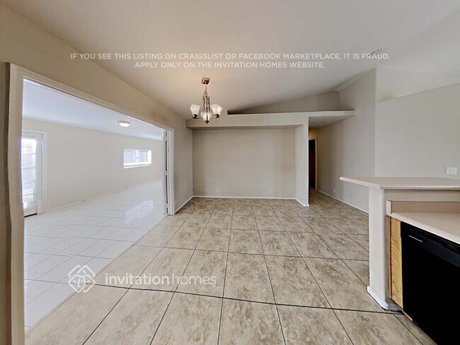 Foto del edificio - 8013 W Stella Ave