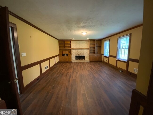 Building Photo - 5697 Grey Fox Cir