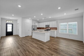 Building Photo - 19092 Sonora Chase Dr