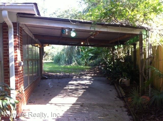 Building Photo - 3 br, 2 bath House - 7160 Lakeview Drive E