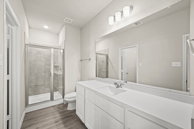 Building Photo - 15023 Almeece St