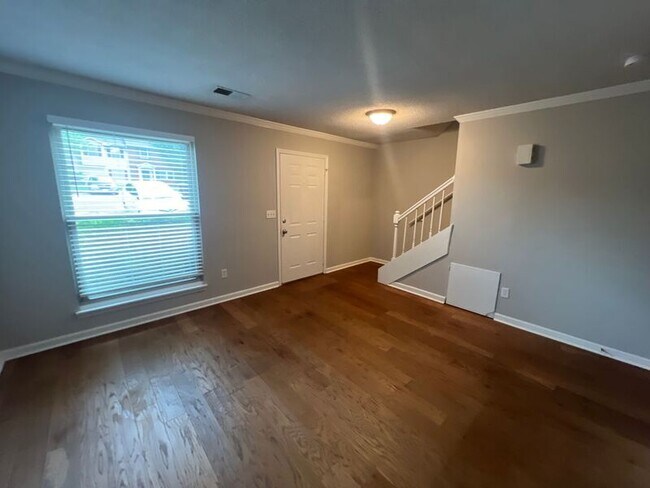 Foto del edificio - 5547 St James St