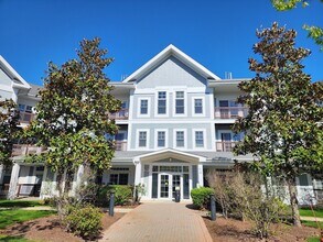 Building Photo - 501 Commerce Dr