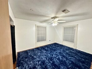 Building Photo - 2810 N Houston Dr