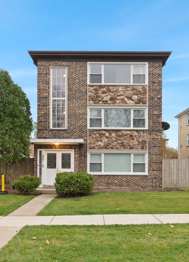 Foto principal - 821 E Lilly Ln