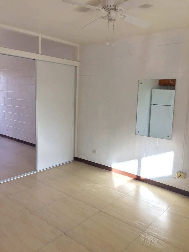 Foto del edificio - 1 Bed, 1 Bath Apartment in Waikiki