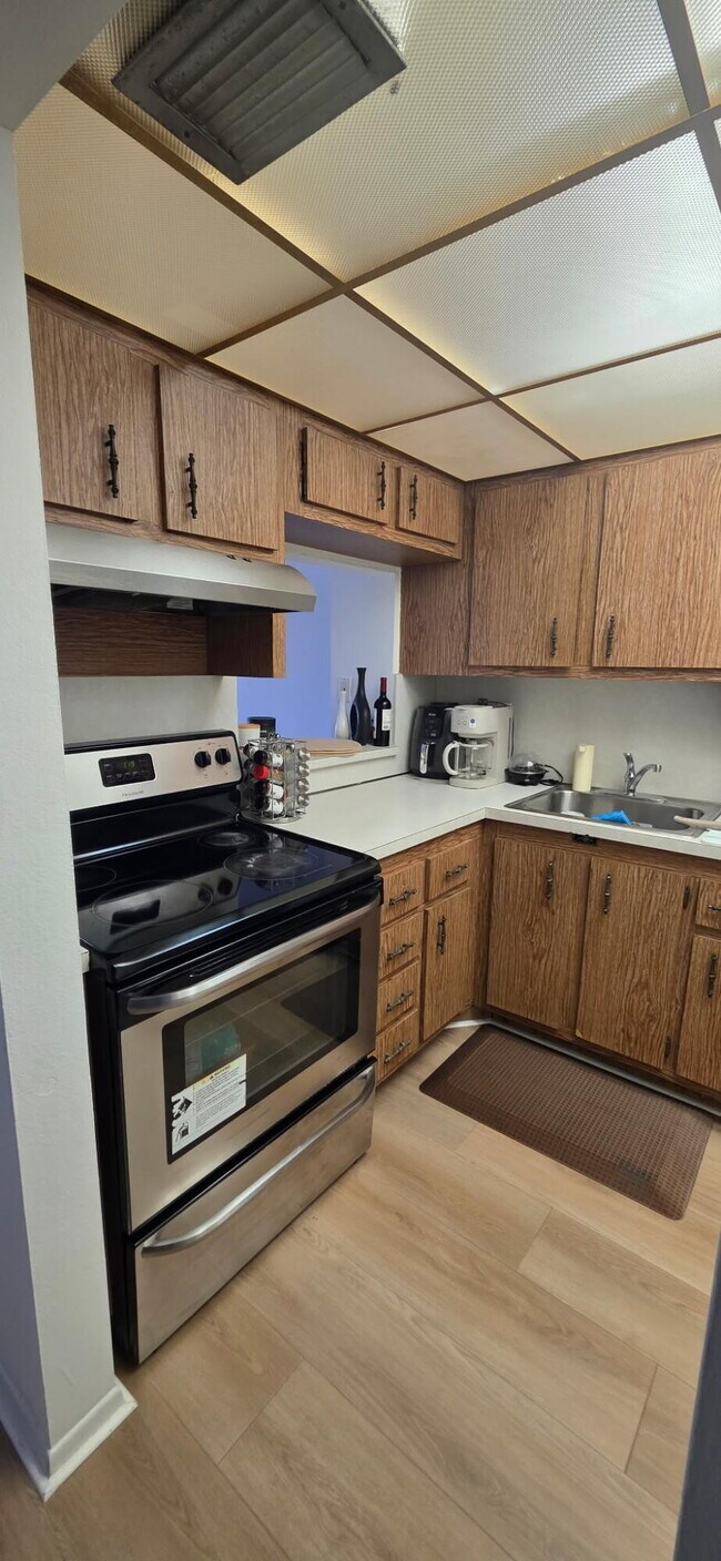 Foto del edificio - 7900 Camino Cir