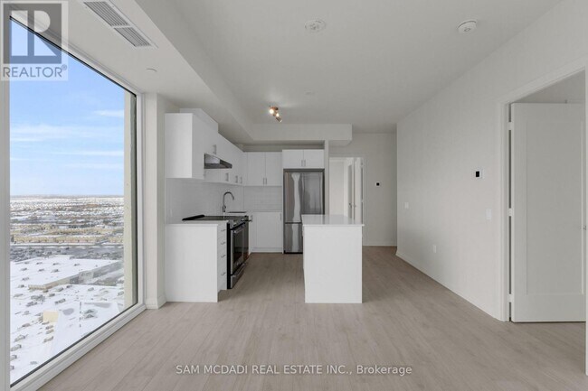 Building Photo - 27 Korda Gate