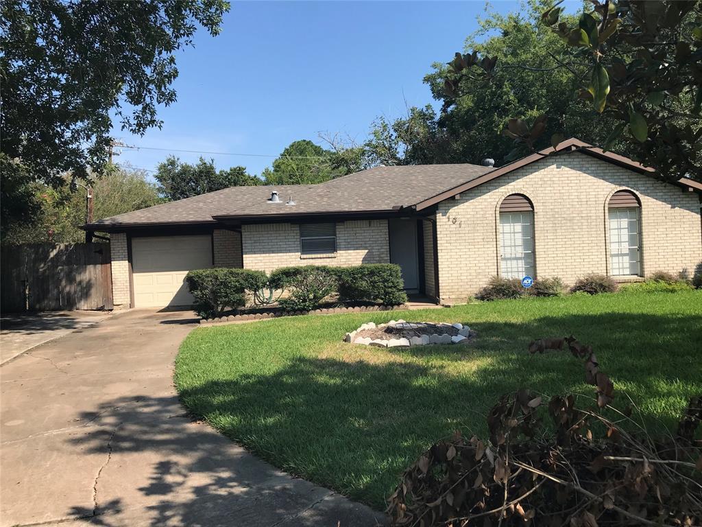 101 Lottie Ln, Friendswood, TX 77546 House Rental in Friendswood, TX
