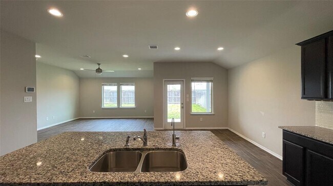 Building Photo - 20322 Green Mountain Dr