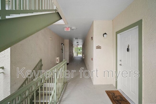 Building Photo - 23660 Walden Center Dr