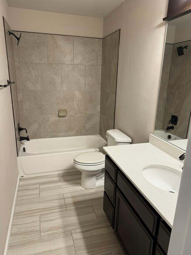 Foto del edificio - 3413 NW 162nd St