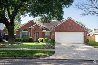 Building Photo - 18619 Dennington Dr