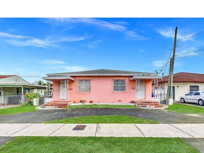 Building Photo - 919 NW 23rd Ct