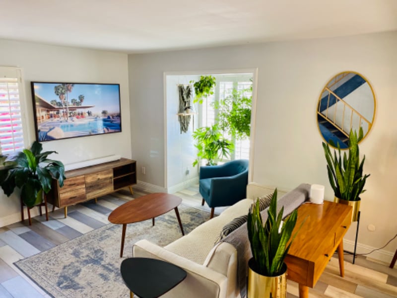 Foto principal - 7930 Mission Center Ct