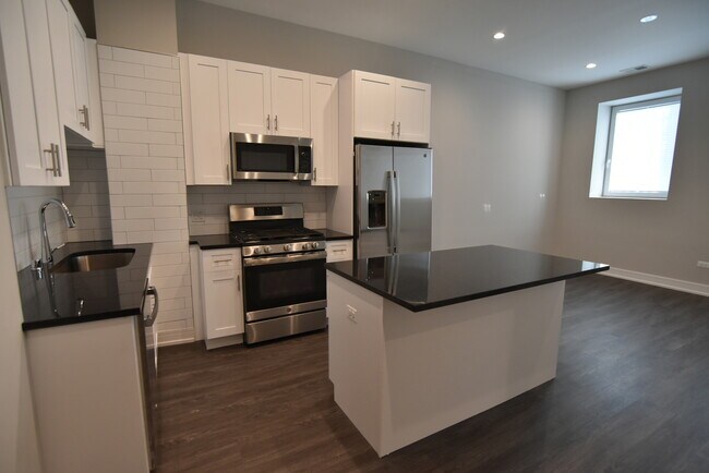 Foto del edificio - 1730 W Greenleaf Ave