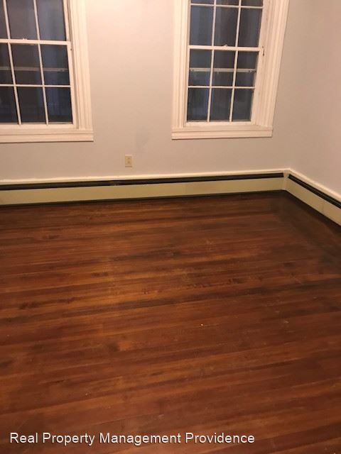 Foto del edificio - 3 br, 2 bath House - 15 Dove St.