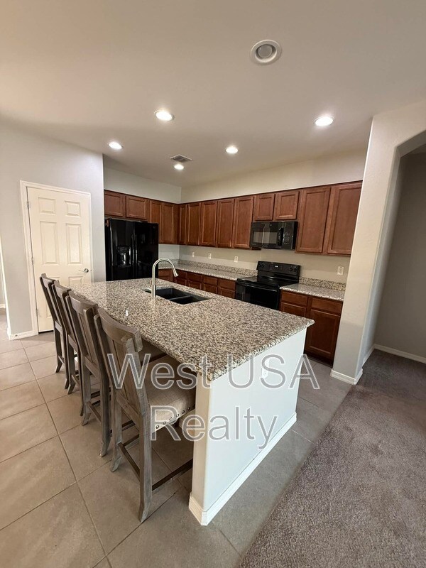 Foto del edificio - 1458 W Smoke Tree Ave