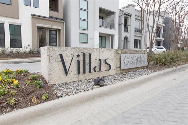 Foto del edificio - 6105 Echelon Way