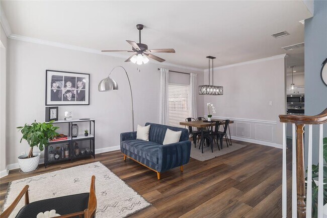 Building Photo - 2210 Parkland Cove