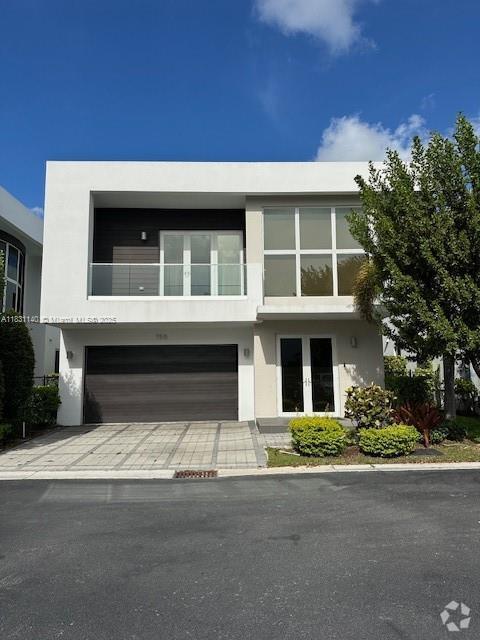Building Photo - 7515 NW 97th Ct