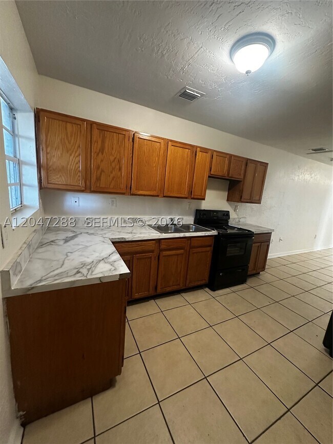 Building Photo - 10623 SW 170th St