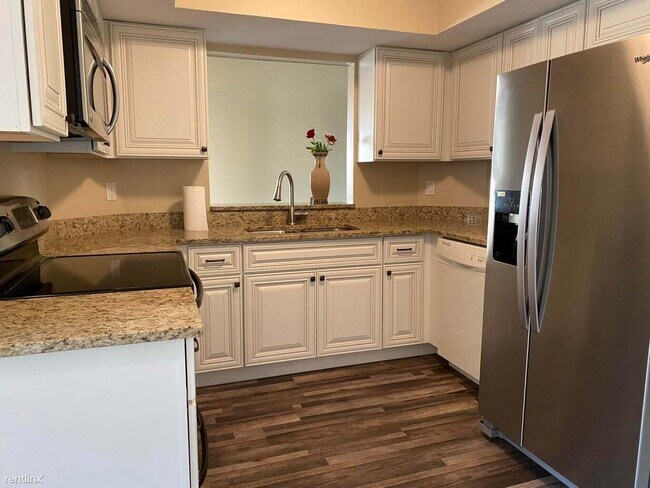 Building Photo - 2 br, 2 bath Townhome - 7908 Seville Pl