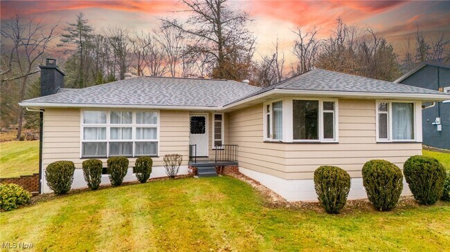 Building Photo - 134 Carroll Dr