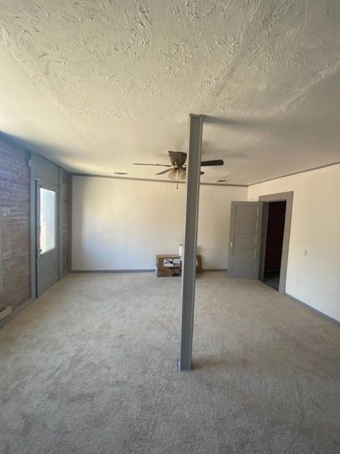 Building Photo - 143 E Clark St