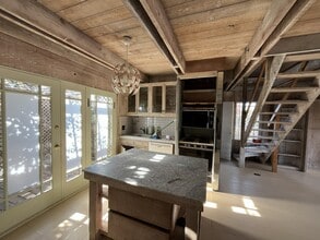 Building Photo - 1551 San Lucas St