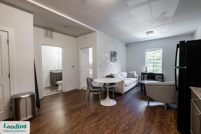 Building Photo - 1903 E Marshall St