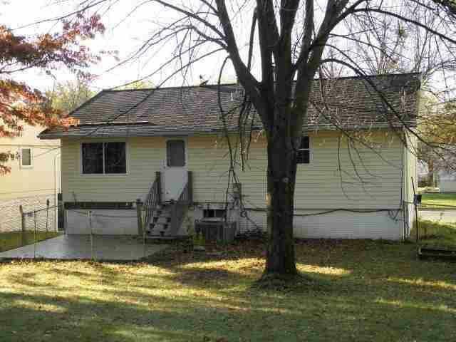 Building Photo - 2332 Lakeside Dr