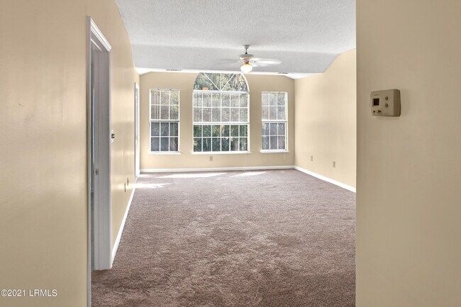 Building Photo - 1231 Ladys Island Dr