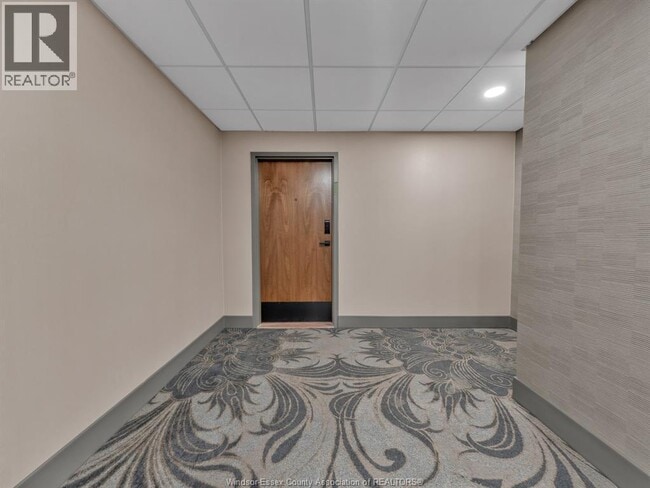 Building Photo - 5125 Riverside Dr E