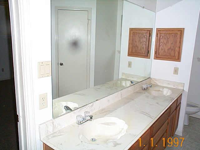 Foto del edificio - 10806 Willowmist Dr