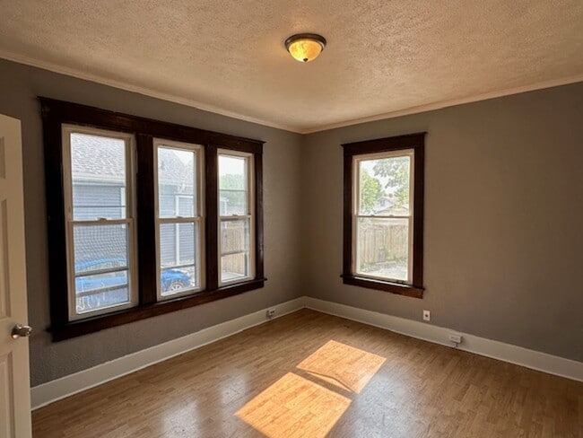Building Photo - Section 8 Vouchers accepted for 3 Bedroom ...