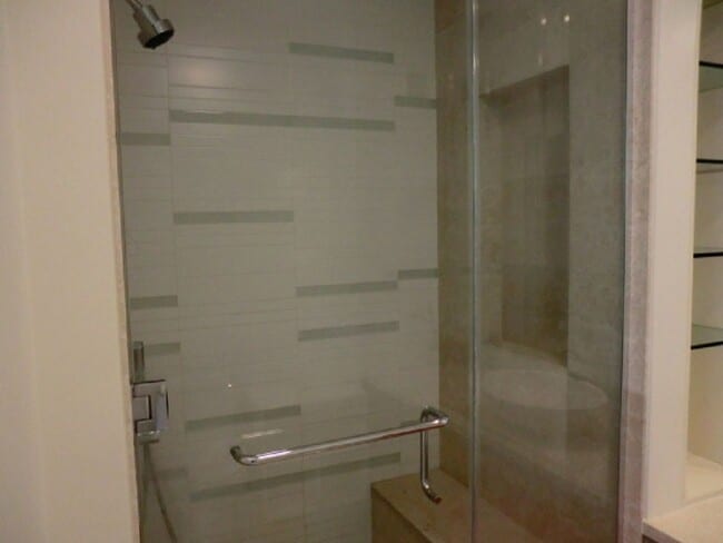 Building Photo - Studio with incredible views of the Strip!