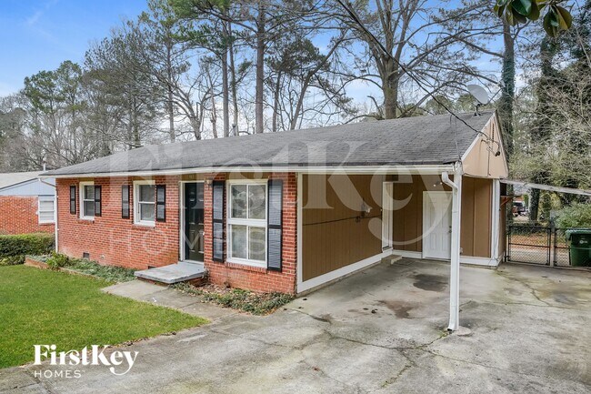 Foto del edificio - 443 Fairlock Ln NW
