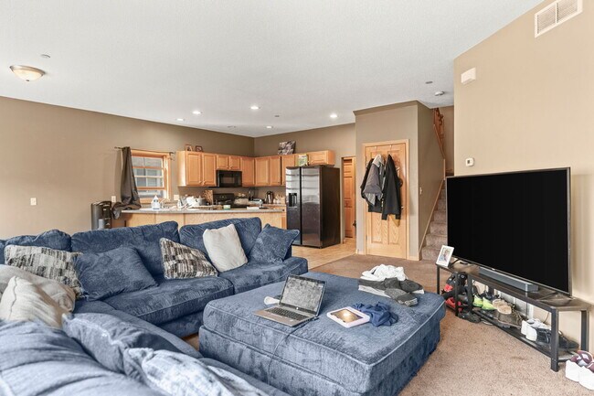 Sala de estar - 3514 Grand Ave S