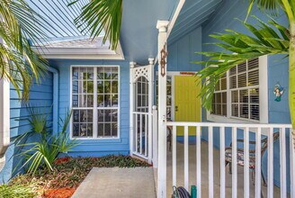 Building Photo - 716 Ocean Dunes Cir
