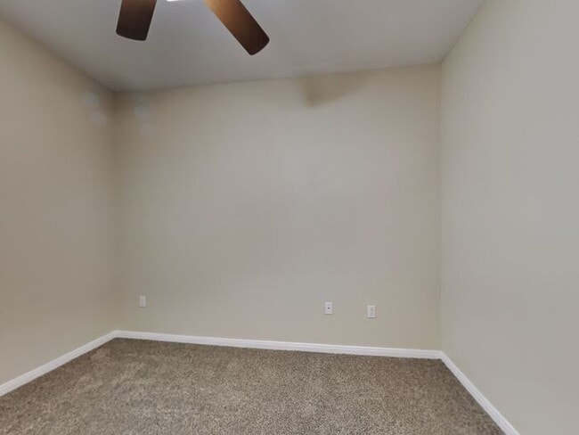 Building Photo - *No Application Fees *$500 off 1st month r...