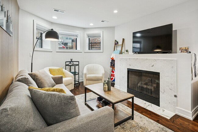 Foto del edificio - 805 W Bradley Pl