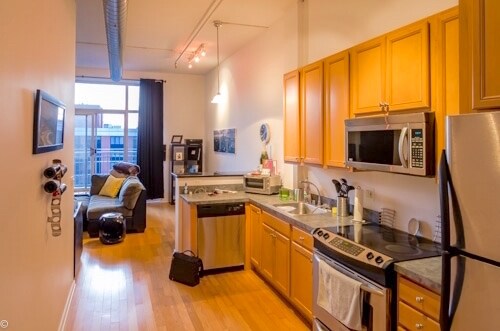Kitchen - 689 Marin Blvd