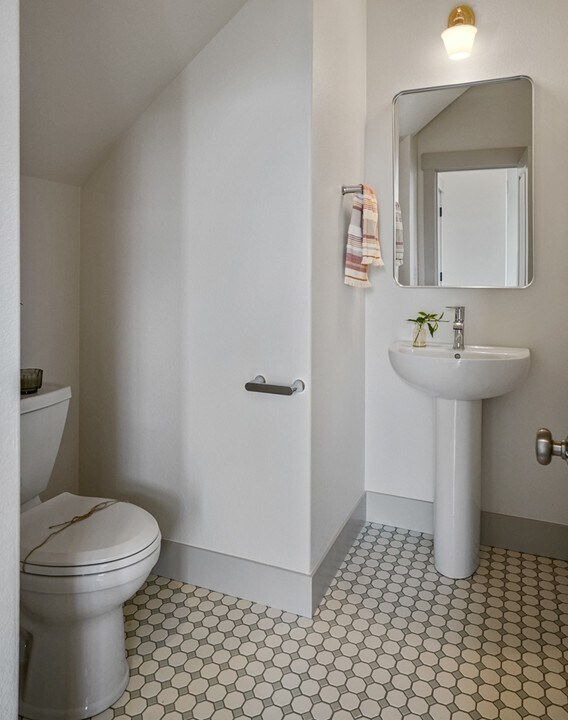 Foto del edificio - 1321 Oppek St NE