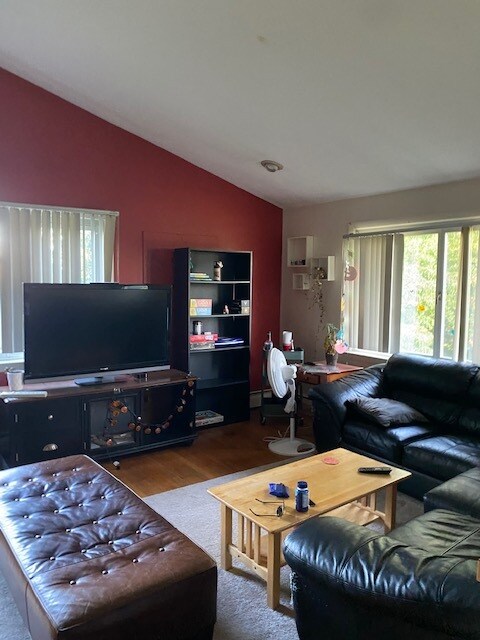 Foto del edificio - 11 Ledgewood Dr