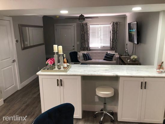 Foto del edificio - 2 br, 1 bath Townhome - 3559 Eden Avenue